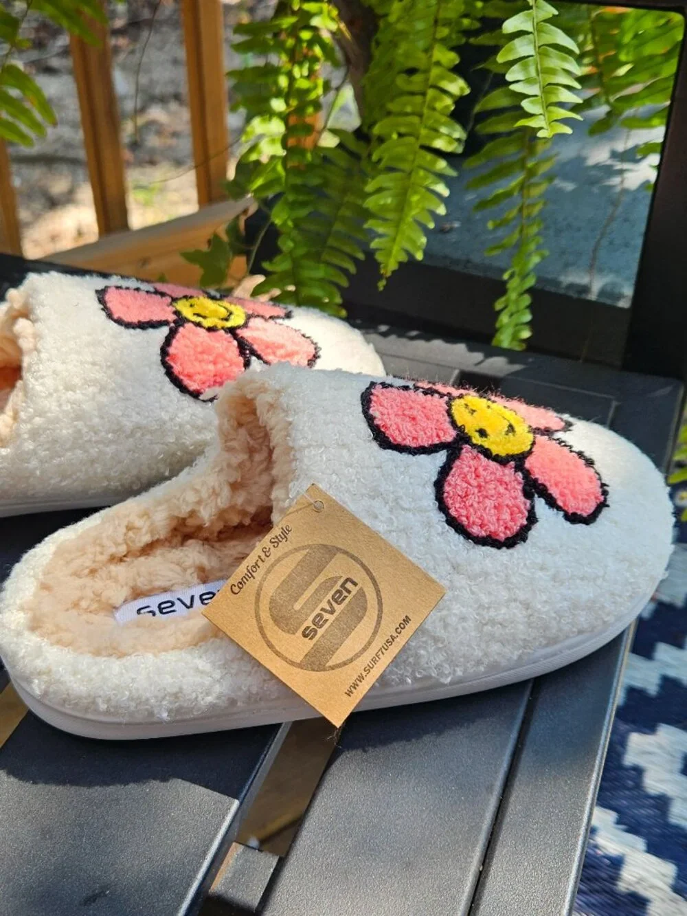 Surf 7 SEVEN slippers NWT - Big girl size 2.0